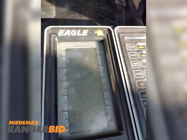 Lot 30-11266 - 2 Diah finder Eagle fish finder this item has been tested and it is in working condition