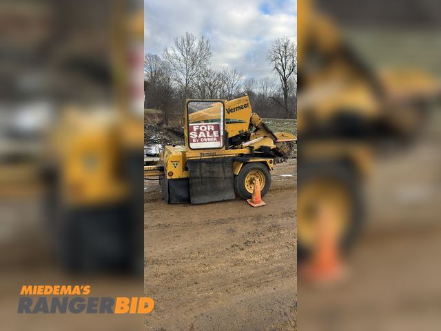 Lot 30-10260 - 1 Stump grinder hours 1,069 Vermeer SC-802 Trees Stump grinder   Vermeer sc-802            Stump gri...