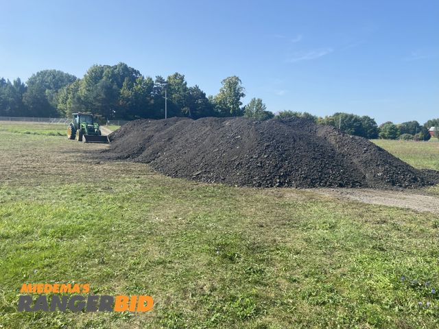 Lot 30-10718 - 500 yards of asphalt millings