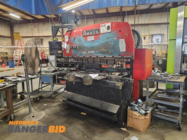 Lot 30-802724 - Amada RG-80S Hydraulic Press Brake 1984 Amada RG-80S Hydraulic Press Brake. 88T, HYD, 78.5" OA Lengt...