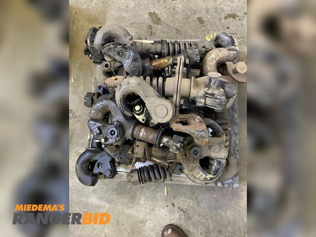 Lot 30-10211 - 17 Pintle Hitches 17 Pintle Hitches with two random hooks.  These are take off from semi trucks and ...