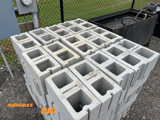 Lot 30-2573 - (75) Cinder Blocks