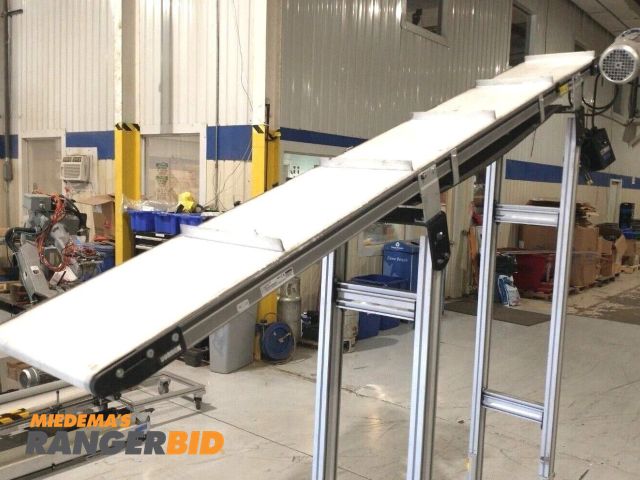 Lot 30-30 - Dorner 22EDM12-073320D050503 2200 Series Cleated Conveyor 88" Long x 12" Wide

Seller will assist wi...