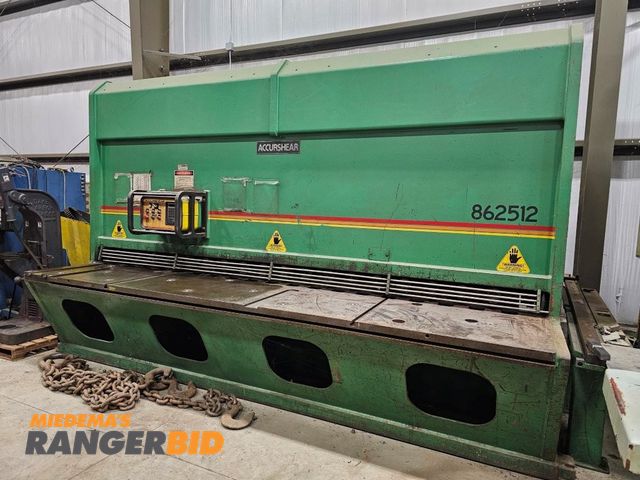 Lot 30-1940 - 1994 ACCURSHEAR 862512 Hydraulic Shear 5/8" x 12' Shear. 12/32 SPM, 50HP motor. Has 19 hold downs. E...