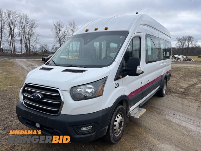 Lot 30-4864 - 2020 Ford Transit Bus Passenger Van RWD