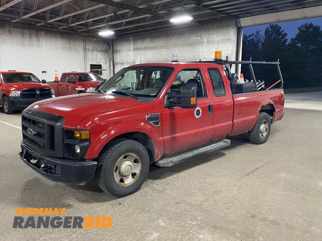 Lot 30-10644 - 2009 Ford F-250 Super Duty Extended Cab Long Box Pickup Truck RWD Extended Cab, 8' Bed, 2wd, 161,499...