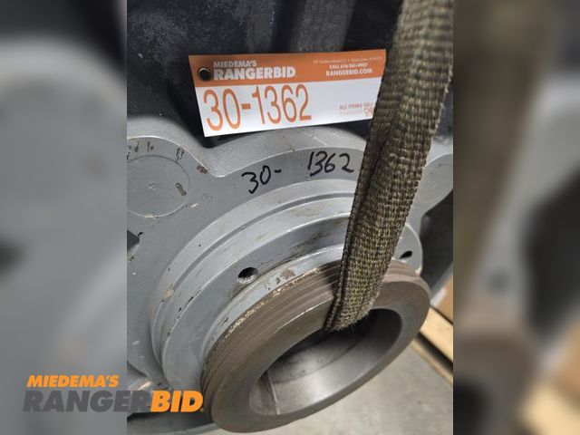 Lot 30-1362 - 21" 4 Jaw chuck.  All jaws work.  See measurements in pictures.