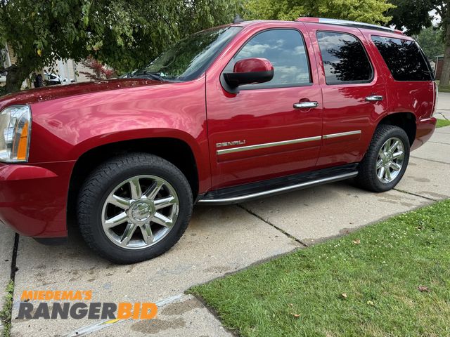Lot 30-10574 - 2014 GMC Yukon Denali SUV AWD