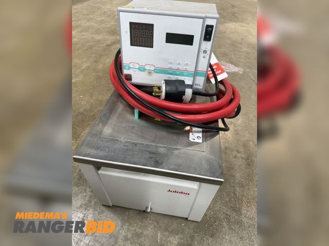 Lot 30-10485 - Julabo SL High Tech Calibration Bath