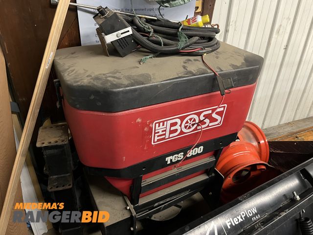 Lot 30-4549 - Boss TGS 800 Salt Spreader