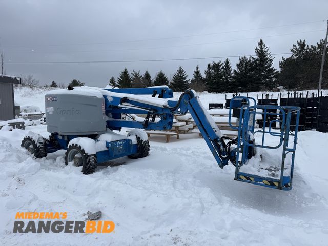 Lot 30-1312 - 2015 Genie Z45/24JRT  Boom Man Lift