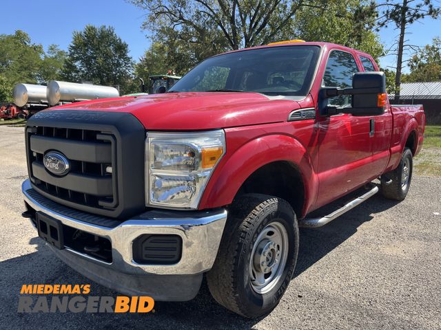 Lot 30-1195 - 2012 Ford F-250 with 119,288 miles Double Cab Pickup Truck 4x4