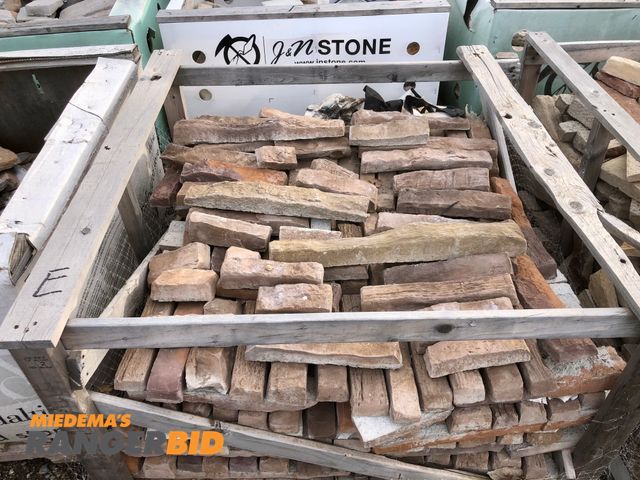 Lot 30-27-E - 1 pallet, E, Stack stone / brick veneer, pallet approx 48"x42" x 20" high of stack stone / brick ven...