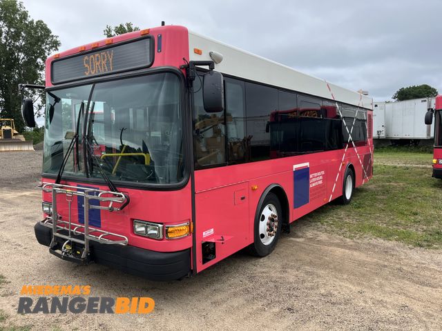 Lot 30-1148 - 2011 Gillig Low Floor G27E102N2 with a 8.9L L6 DIESEL engine. City Bus