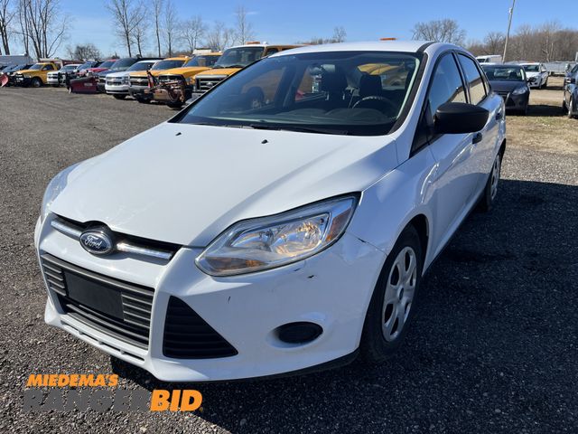 Lot 30-4316 - 2014 Ford Focus S with 52,049 miles Sedan FWD