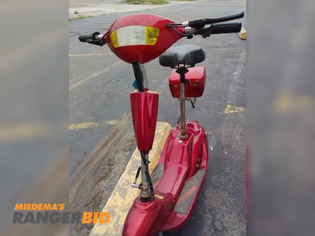 Lot 30-11265 - 1 Misc Misc Scotter Electric motor scotter