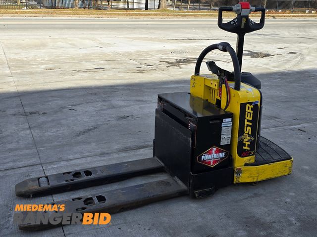 Lot 30-159 - 2017 Hyster 6,000lbs Capacity Walkie/Rider Pallet Jack - See Video for Operation