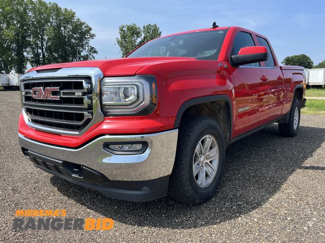 Lot 30-1560 - 2018 GMC Sierra 1500 with a 5.3L V8 OHV 16V engine. Double Cab Pickup Truck 4x4