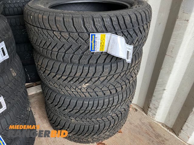 Lot 30-446 - (4) Good Year Eagle 225/60R18 Winter Tires