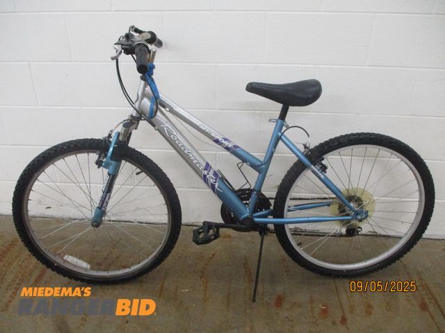 Lot 30-10638 - Shimano Roadmaster Mountain Bike