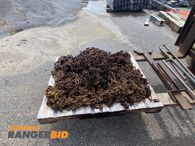 Lot 30-10610 - Tire Chains Pallet Load of miscellaneous Tire Chains for Semi's and Motor Graders.

Please make your...