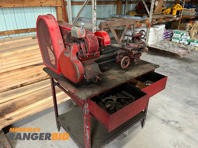 Lot 30-3900 - South Bend 9" Workshop Lathe 444-V