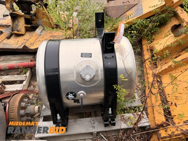 Lot 30-3535 - (1) DTNA 50 Gallon fuel tank with straps.  Came of Freightliner