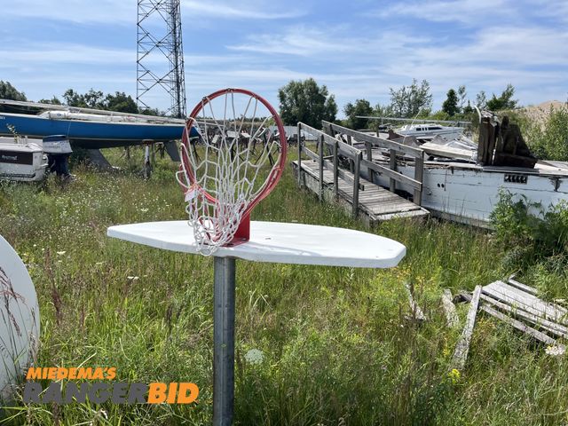 Lot 30-1168 - (1) 10' Basketball Hoop with Pole Metal, has concrete on the bottom.