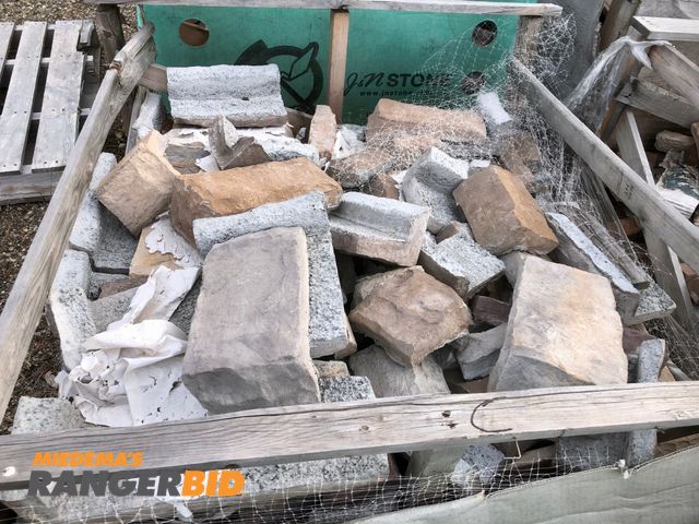 Lot 30-27-C - 1 pallet, C, Stack stone / brick veneer, pallet approx 48"x42" x 20" high of stack stone / brick ven...