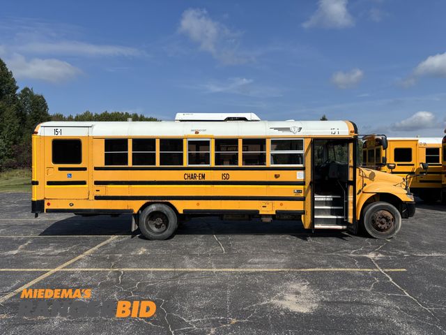Lot 30-3217 - 2016 International CE Bus
