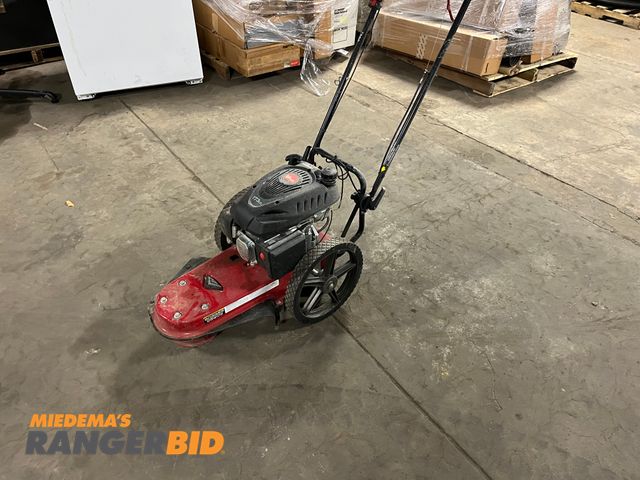 Lot 30-2233 - Earthquake M200 22" Walk behind string mower