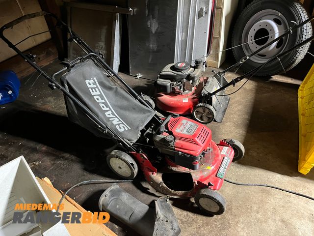 Lot 30-2879 - (2) Gas Powered Lawn Mowers