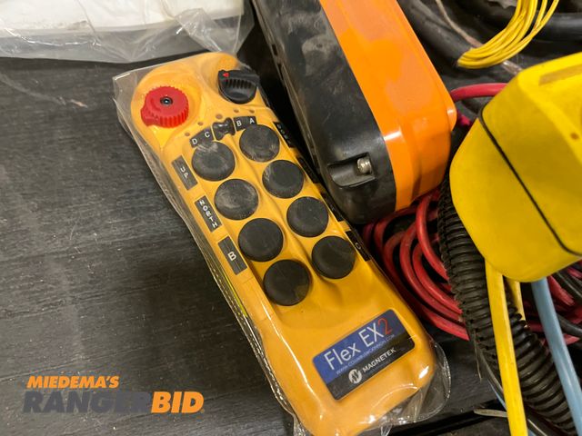 Lot 30-2426 - (3) Hoist Controls New