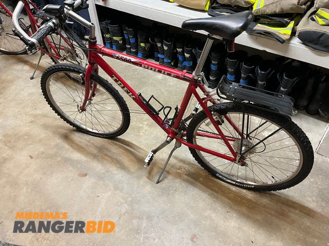 Lot 30-2527 - Trek ZX 6500 Police Bike