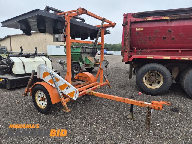 Lot 30-3201 - Trailer Mounted Arrow Board