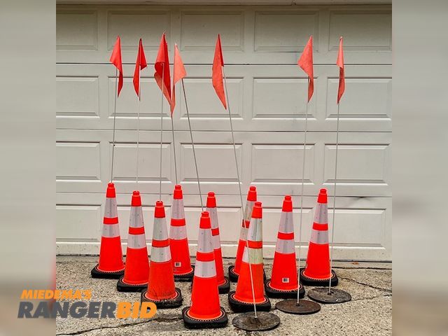 Lot 30-9781 - Lot of Ten (10) JBC RS70025SR3M64 Traffic Safety Cones