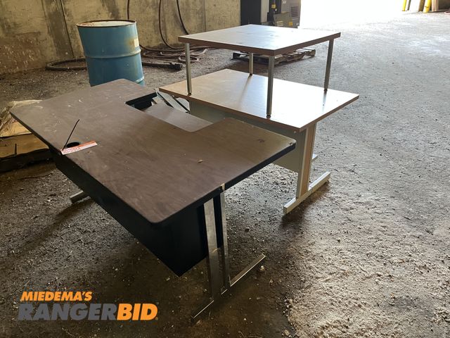 Lot 30-2314 - Lot of (3) desks / tables seller will load