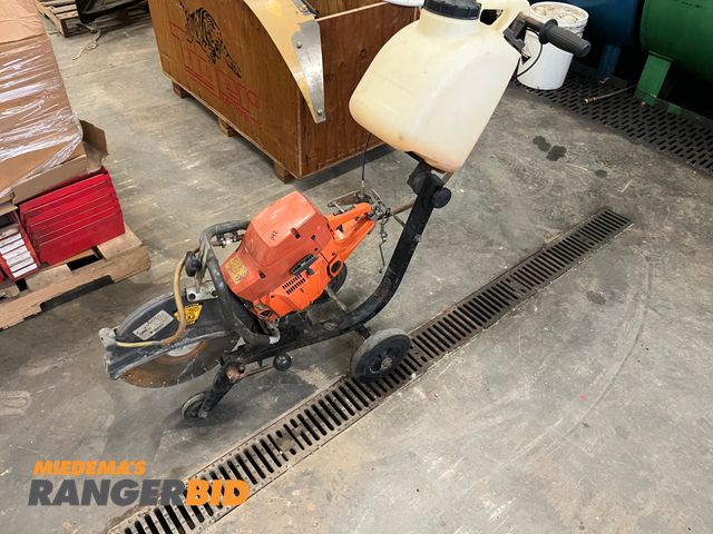 Lot 30-501 - Husqvarna 371K Concrete Saw Portable Gas Powered Recoil Start