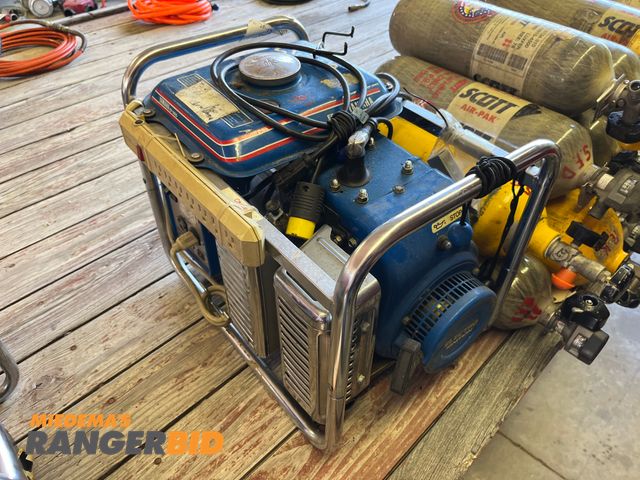 Lot 30-3530 - 1 Yahaha Generator Gas Powered Municipality owned