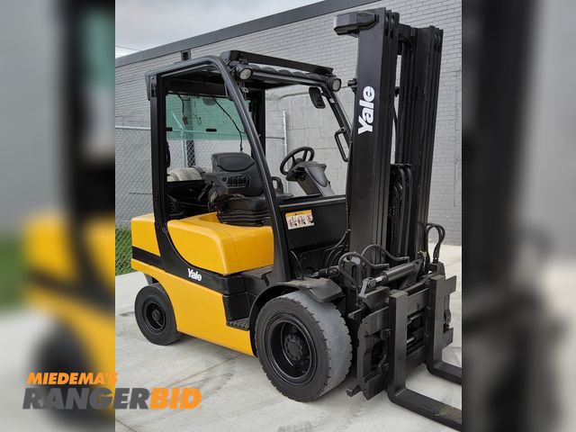Lot 30-102 - Yale 6,000lbs Capacity Pneumatic Forklift