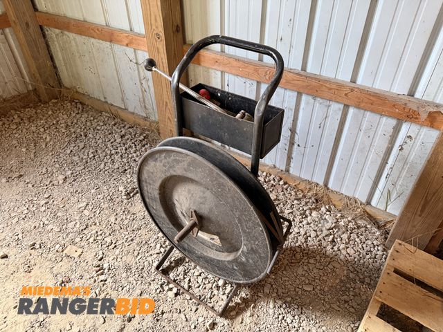 Lot 30-3607 - Metal Bander with crimper