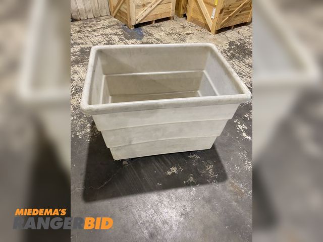 Lot 30-209MV - Dandux Poly Taper Cart 14BU. 42x30