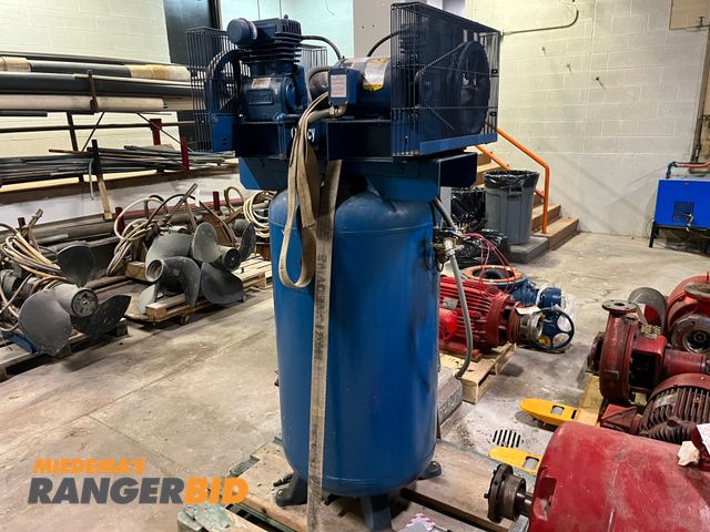 Lot 30-519 - Quincy QTS-3 Air Compressor (Large)