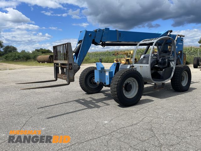 Lot 30-10708 - 2012 Genie GTH844 Telehandler