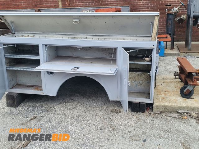 Lot 30-10331 - Truck Service Body Seller will load.