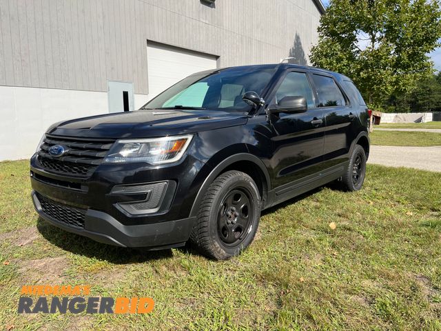 Lot 30-3830 - 2019 Ford Explorer with a 3.7L V6 DOHC 24V engine. Police AWD SUV AWD