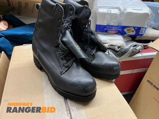 Lot 30-2868 - 1 box of fire fighter boots, most sizes are 9-12