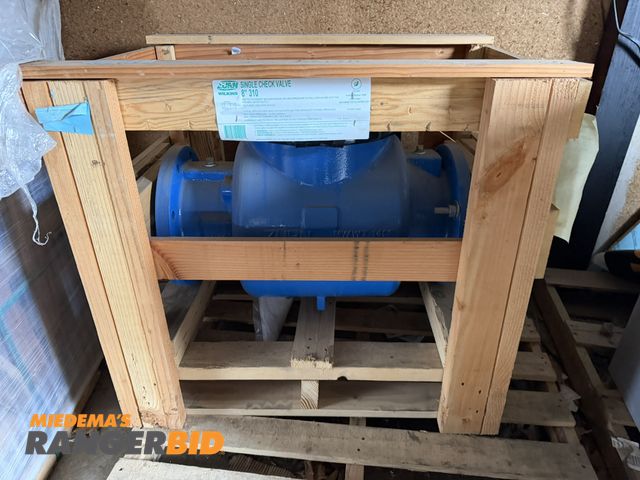 Lot 30-5702 - (1) Wilkins 8", 310 single check valve.