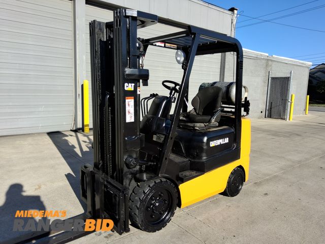 Lot 30-11499 - Caterpillar 5,000lbs Capacity Forklift - See Video for Operation