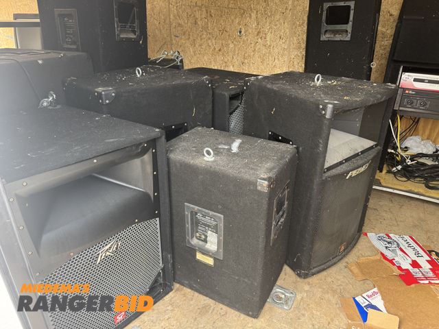Lot 30-54634 - Peavey Sound System Includes (10) Peavey Speakers